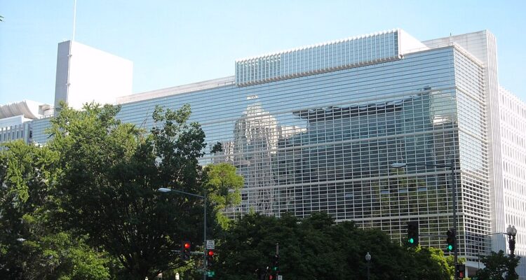Glass-fronted World Bank Group building in Washington, D.C.